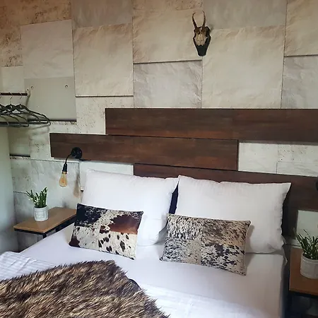 Belle Kitz By Belle Kitzbühel