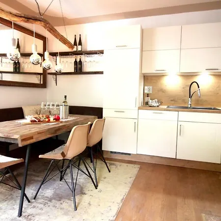 Belle Kitz By Belle *