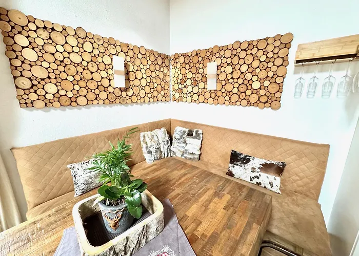 Belle Kitz By Belle Kitzbühel